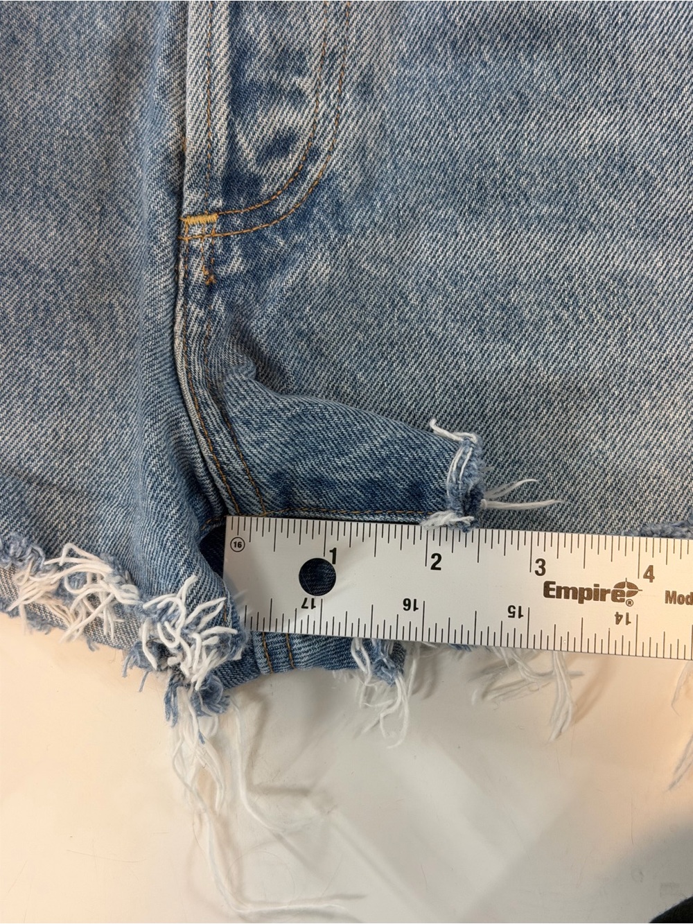 Citizens of Humanity Annabelle Long Premium Vintage Blue Denim Shorts Size 26 - Picture 10 of 10